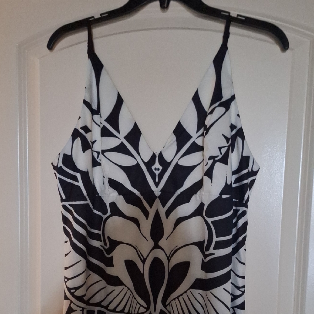 Chic Black and White Patterned Camisole Dress